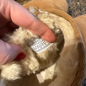 Ugg Ultra Mini size 6, chestnut
